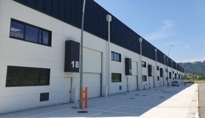 <b>Tipo:</b> Alquiler o Venta de Pabellon Polígono Industrial Larramendi