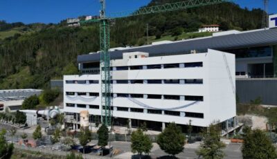 <b>Tipo:</b> Alquiler o Venta de Oficina Edificio ERISONO