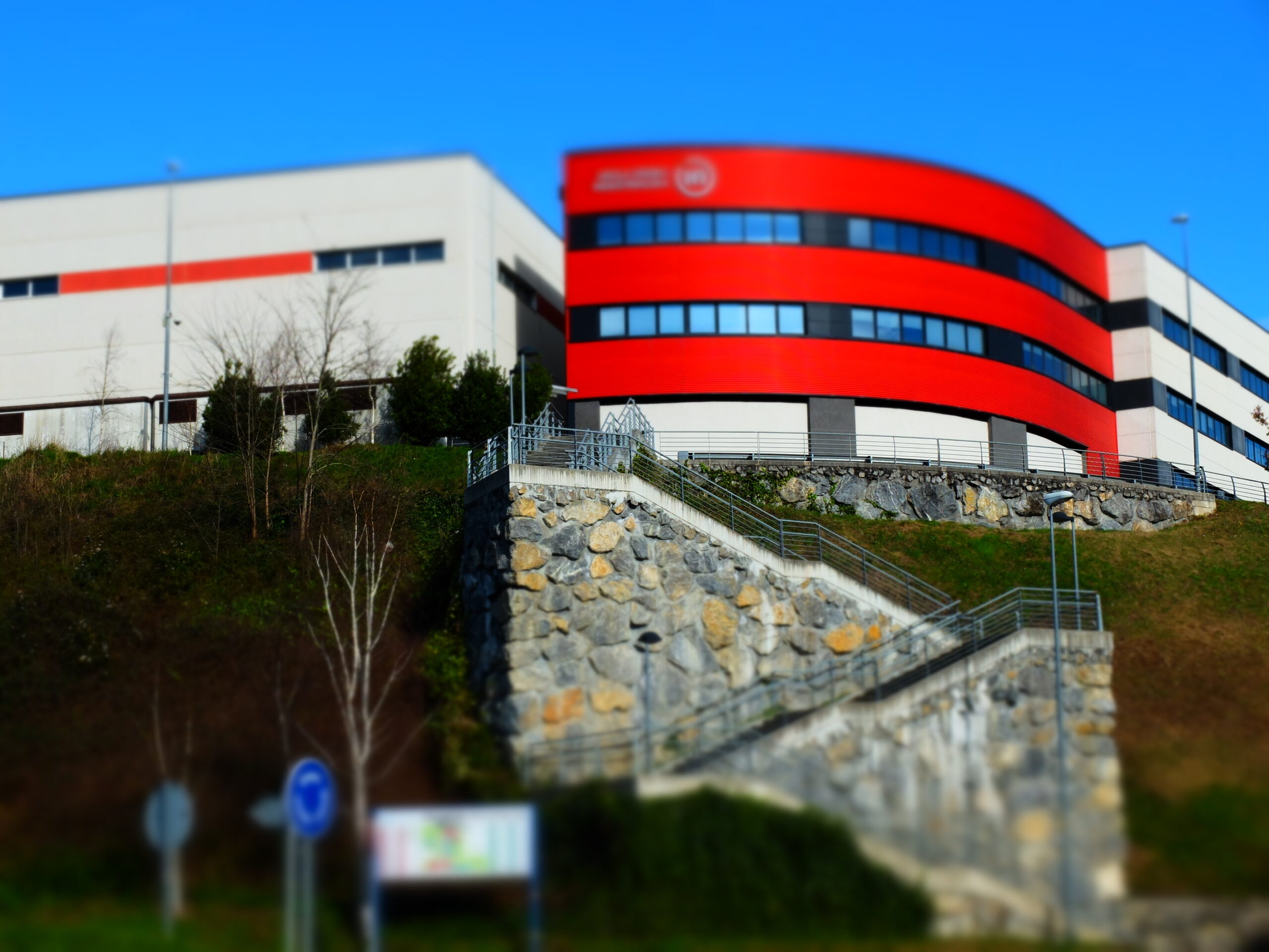 Imagen de Edificio Comercial, Polígono Industrial Ugarte (Oinartxo – Azkoitia)